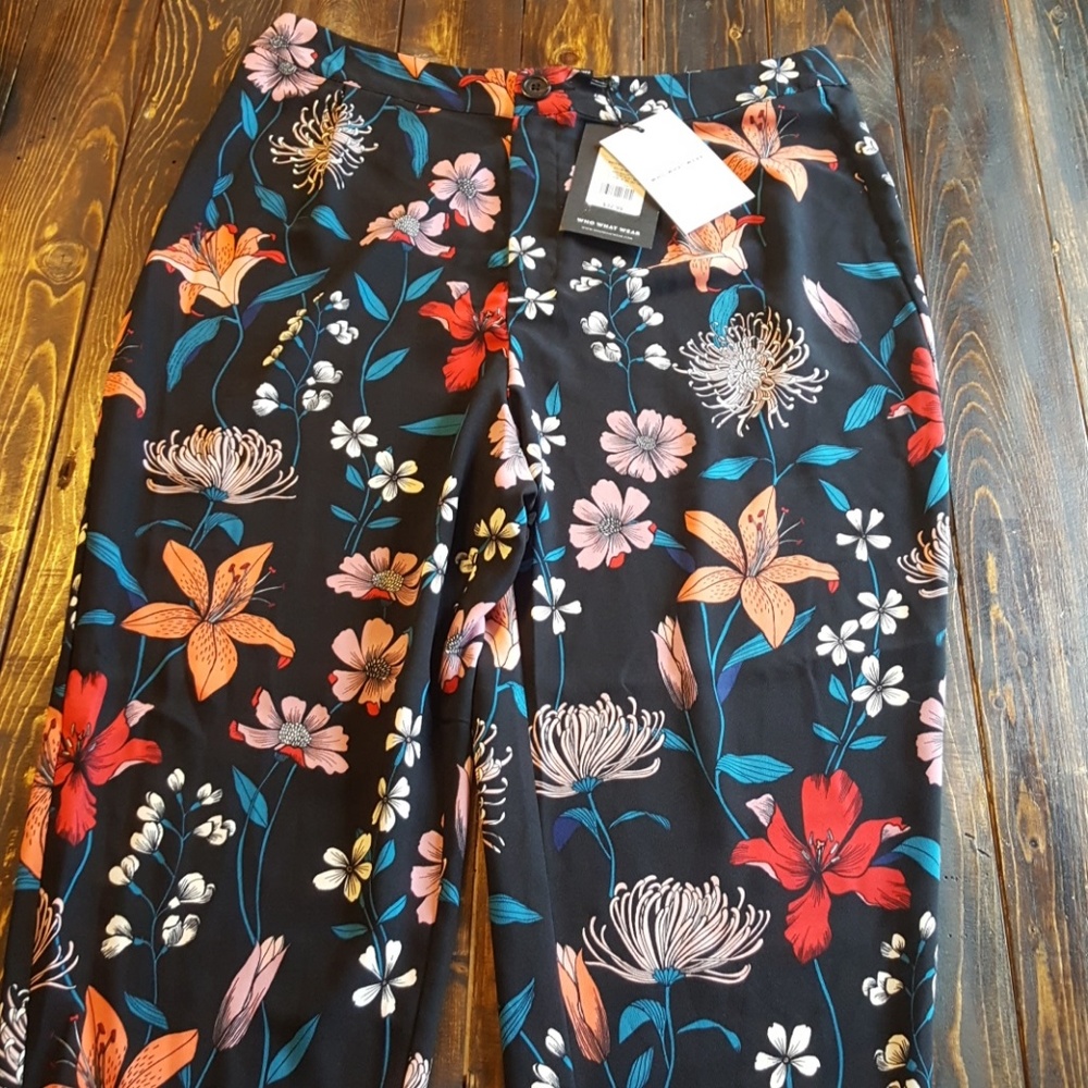 flowered pants